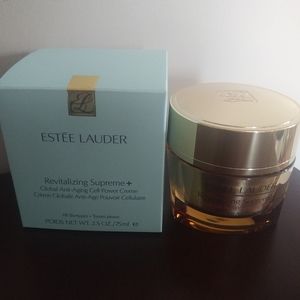 Estée Lauder Revitalizing Surpreme